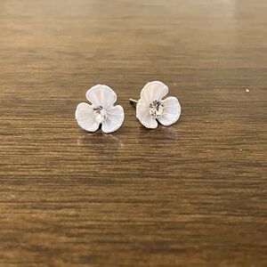 White Faux Diamond Flower Retro Stud Earrings